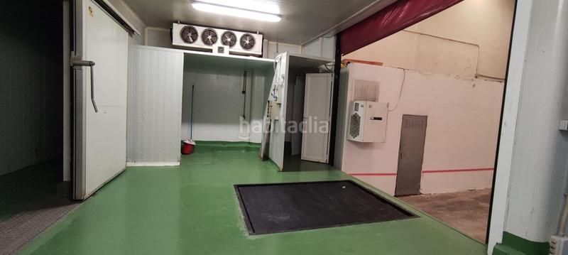 Foto 062d1df4-81c6-4c0c-948d-741dbcde5ef4. Fabrikhalle in Algemesí