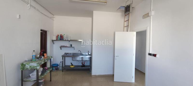 Foto 1242182c-5769-4779-a5c6-835d9da7f544. Fabrikhalle in Algemesí