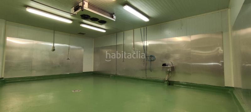 Foto 6ce280c0-306d-44be-ae0b-5ab2d88f11fe. Fabrikhalle in Algemesí