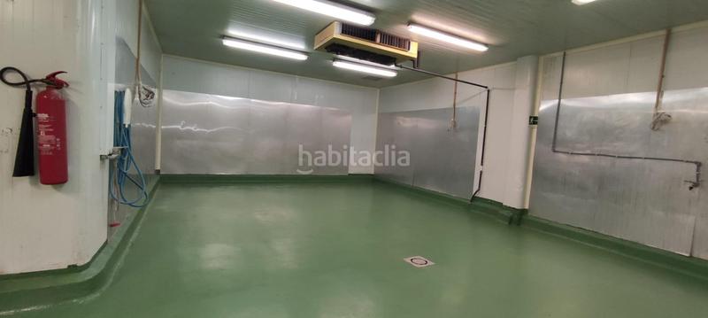 Foto b6f100be-d905-4596-834e-adbf103966d8. Fabrikhalle in Algemesí