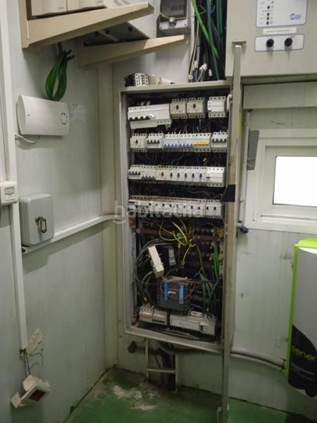 Foto fd1d8699-916b-4bb7-a3a5-070386e3a82a. Fabrikhalle in Algemesí