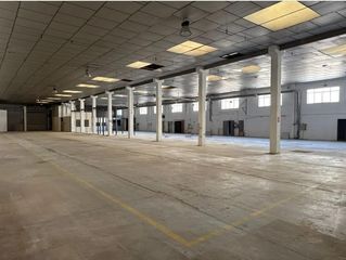 Affitto Capannone industriale in Aldaia. Nave de 1864m2 en aldaia  transformador eléctrico.
