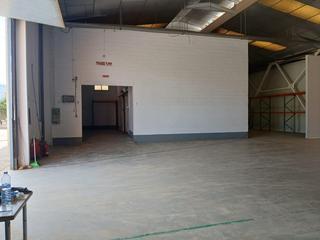 Lloguer Nau industrial a Riba - roja de Túria. Nave de 2100m2 en ribaroja cámaras frigoríficas y de congelación