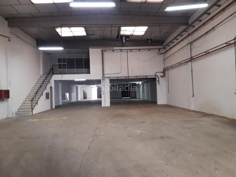 Foto 1235c543-7cbb-4331-9d68-a95ae99882ed. Rent industrial building in Alaquàs