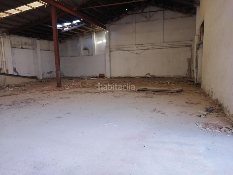 Foto ff564560-c024-406d-a8e7-90d66118785b. Rent industrial building in calle quart 11 in Polígono del Aeropuerto Manises