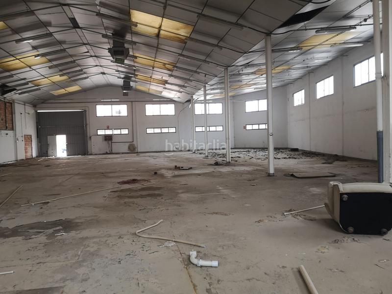 Foto 365b067e-699b-4753-9150-c32cb485e890. Capannone industriale in senyera 42 in Alaquàs