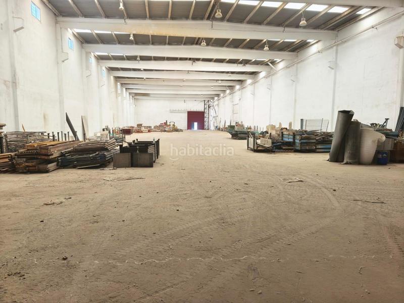 Foto ba4ab39b-d7cf-4e92-aa23-e21cacc19a23. Alquiler nave industrial nave de 1548m2 en Quart de Poblet