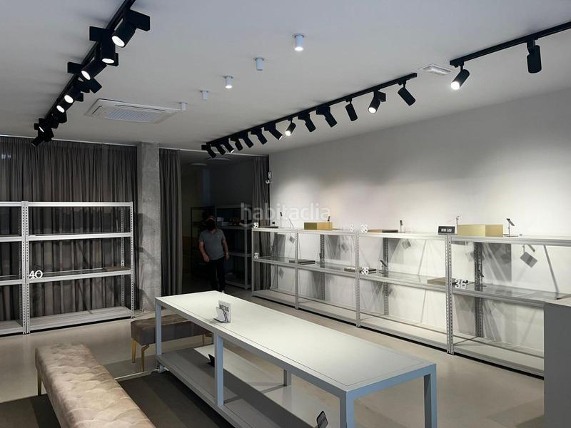 Foto d1e36770-5cb9-419a-955c-689d2e60bd5b. Alquiler local comercial  de 280m2 en 2 plantas en Paterna