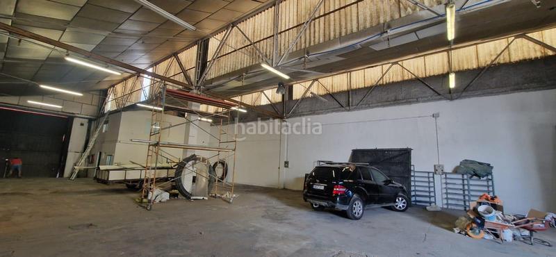 Foto db368a28-f25d-45f1-9582-ede96b158232. Fabrikhalle in Silla