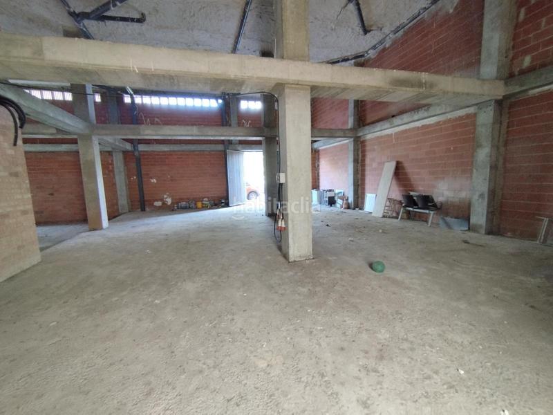 Foto bb6164ae-53f8-4be6-b6ec-8acd5269f75a. Alquiler local comercial local de 387 m2 en Santa Rita Paterna