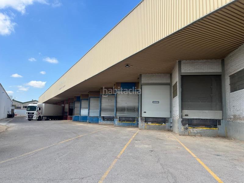 Foto 270fbb51-a7a2-46f3-9c7e-eb610ad2e317. Location bâtiment à usage industriel dans Centro Xirivella
