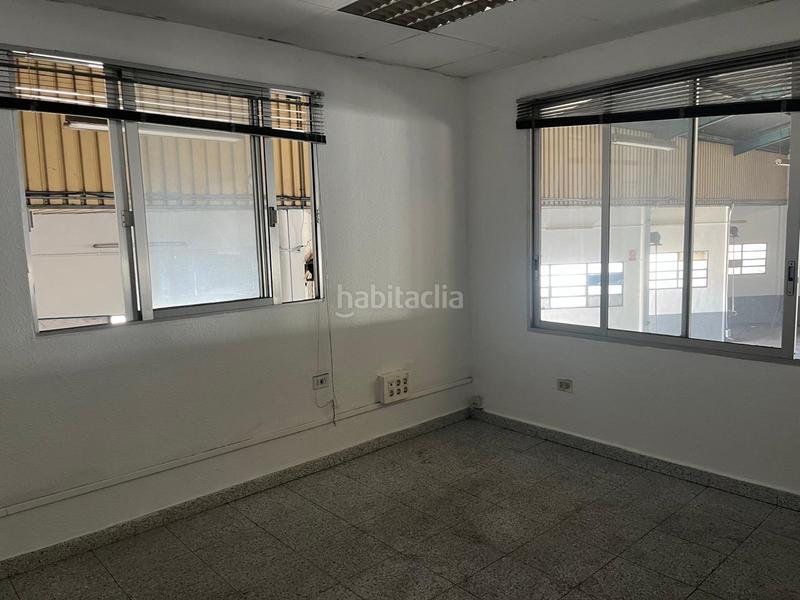 Foto d2dbe731-2ad1-47e9-8145-3a75b421ced6. Location bâtiment à usage industriel dans Centro Xirivella