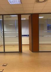 Lloguer Oficina a Fuente del Jarro. Oficinas de 163m2 en paterna