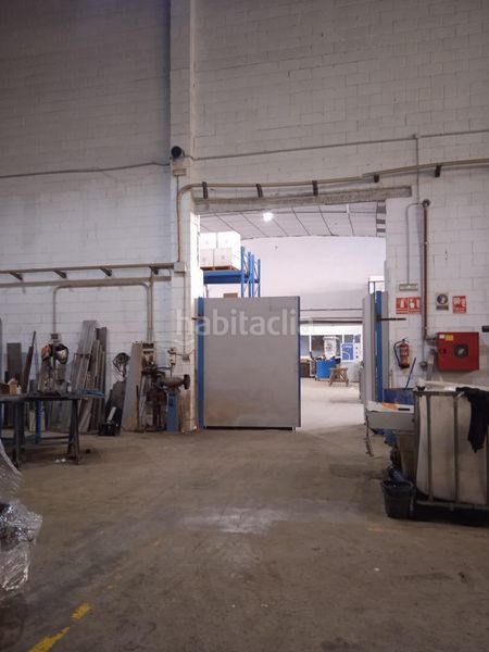Foto 762b5f2c-b4d5-4de1-ac71-9628302ae0fb. Nau industrial a Beniparrell
