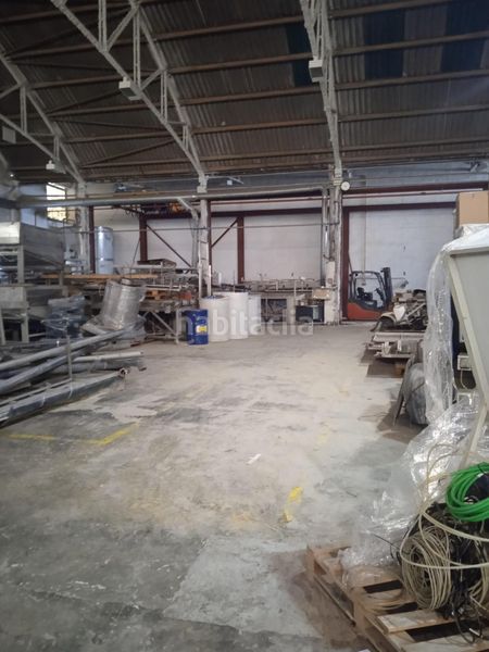 Foto a5162b79-93fc-41f4-ab48-47cca6b4ac76. Nau industrial a Beniparrell