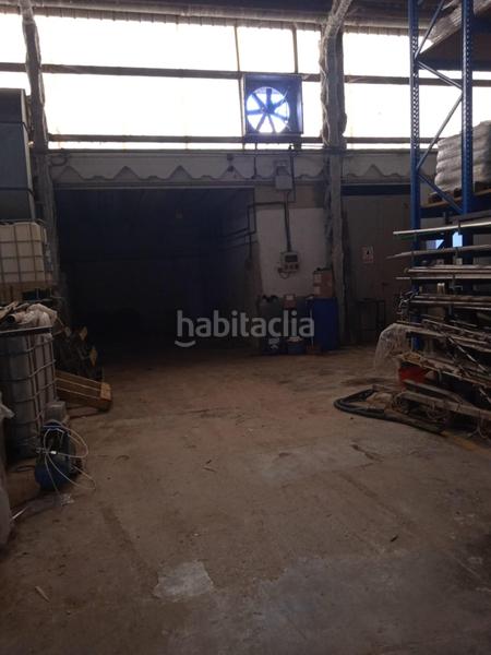 Foto 916b76c8-7e50-4297-a2ea-e6cf92419454. Bâtiment à usage industriel dans Beniparrell