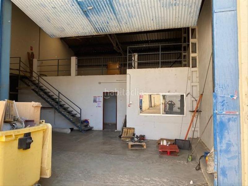 Foto 8bd53dc1-5691-478d-91e0-c8c4e357fe24. Affitto locale commerciale in calle vila de madrid 42 in Paterna