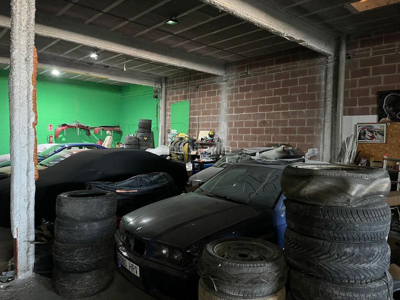 Foto cf44bd17-240d-47f4-ac5c-2c220d4fbbcb. Rent industrial building in Fuente del Jarro Paterna