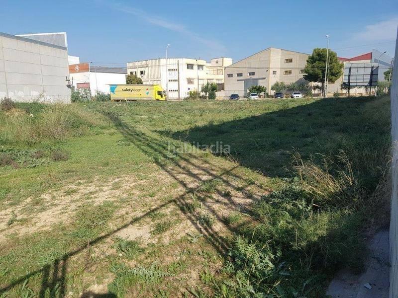 Foto c9b3612b-b8d7-4c9f-9622-99f3bf58cd0b. Industrial plot in Fuente del Jarro Paterna