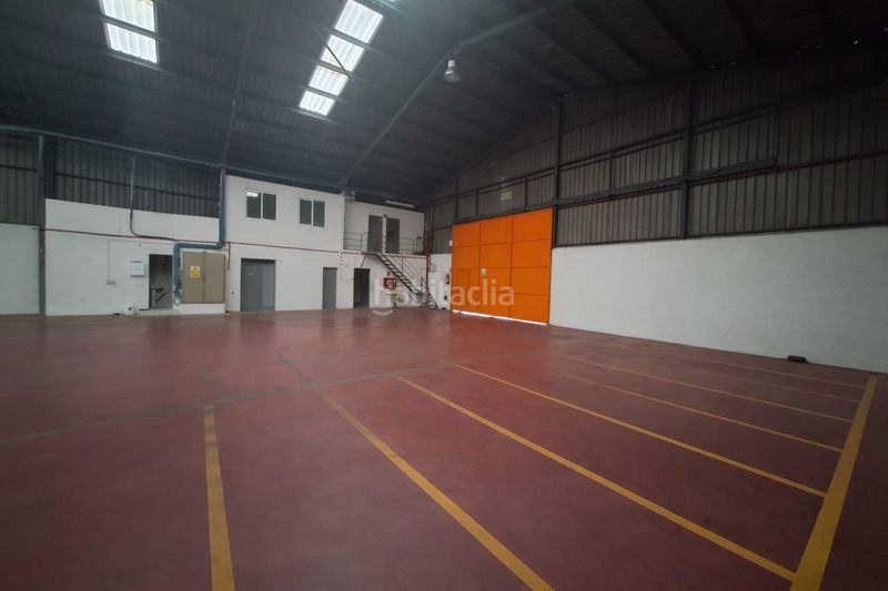 Foto abfff6c6-5620-455d-b7ab-94edb1892632. Nau industrial a Nules