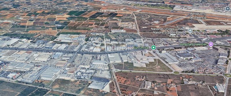 Foto e1cad75d-ffe9-48f0-bd79-afa2908c5796. Nau industrial a Quart de Poblet
