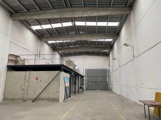 Lloguer Nau industrial a Alaquàs. Nave de 402 m2 en alaquas  jun 26