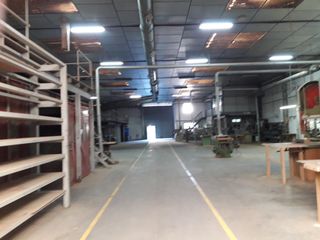 Miete Fabrikhalle in Plaza Xúquer. Nave de 1116m2 en paiporta