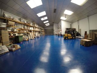Industrial building in Aldaia. Nave en venta de 891m2 en aldaia