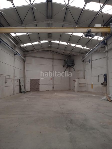 Foto d00ea790-3dd6-45d9-a6cb-781f05c4c229. Location bâtiment à usage industriel dans Museros