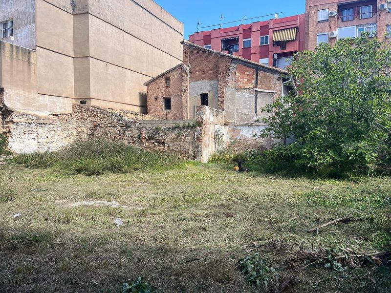 Foto 4257c28d-8ca2-473b-a137-eb37b4e7cbd4. Terreny residencial a Benimàmet Valencia