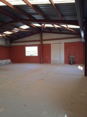 Industrial building in Canet d´en Berenguer. Nave de 500m2 en canet , preparada para puente grúa