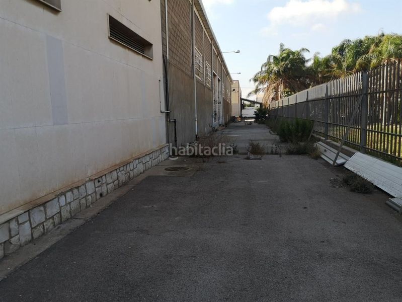 Foto 1706cef2-2383-4118-b8f9-456c295dc139. Local comercial a La Punta Valencia