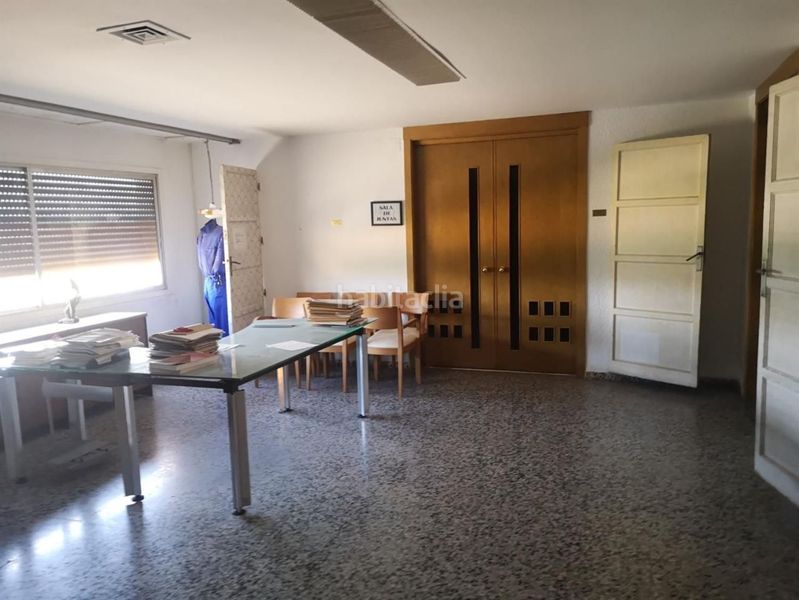 Foto 5bee0963-a38b-4a47-a77a-5f6d321cb2e2. Local comercial a La Punta Valencia