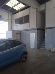 Location Bâtiment à usage industriel à Parc Central. Cubierta de 289 m2 en paterna