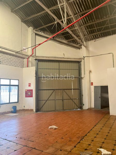 Foto da67655e-754d-4492-aa19-b66cb46353b9. Rent industrial building in Aldaia