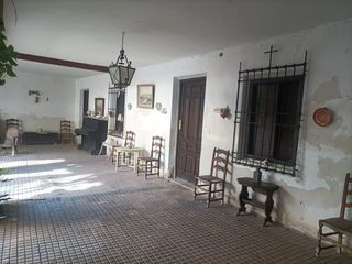 Country house in Mora. Casa estilo rustico con patio toledano en pleno centro