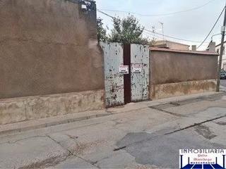 Terreny residencial a Mora. Amplio solar urbano en venta