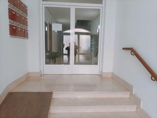 Pis a Mora. Oferta de piso en planta baja con garaje aproveche la ocasión
