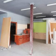 Locale commerciale in Mora. Local comercial en venta