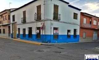 Haus in Mora. ¡¡ oferta !! casa en mora zona céntrica y idos calles