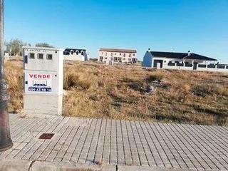 Terreny residencial a Orgaz. Solar urbano con 300m2