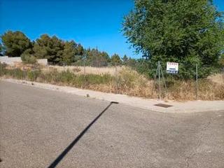 Terreny residencial a Burguillos de Toledo. Parcela urbana en bargas en la zona del aguila  de 650m2