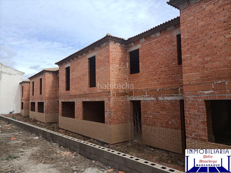 Foto 400b77bb-a7c2-4fe1-aa94-402d844a1e5e. Casa adossada amb aparcament a Mascaraque