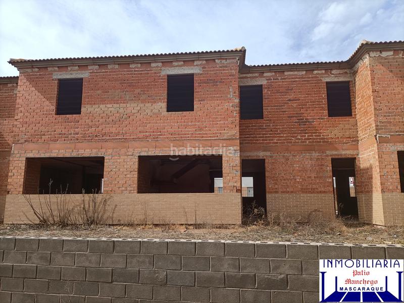 Foto f15f87db-7cbf-4240-8eef-adaf7866524f. Casa adossada amb aparcament a Mascaraque