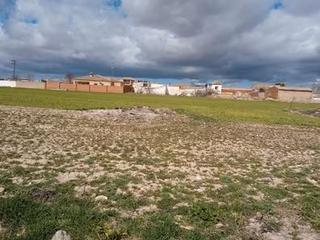 Terreny residencial a Mascaraque. Solar urbano diresto para acer parcelas  mas calles