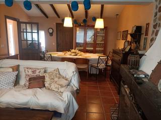 Casa  Plaza salinas. Oferta de casa de pueblo con 316m2