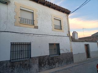 Haus  Calle flores. Oferta  de 2 casas  en una a dos calles