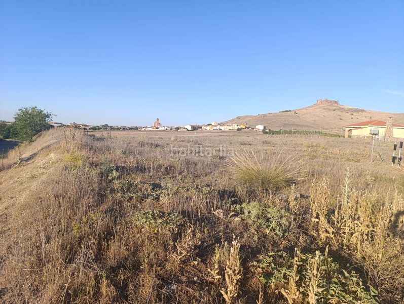 Foto ae5d18dd-0a4f-4b56-9f82-f8207dbb8617. Finca rústica a Almonacid de Toledo