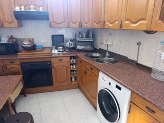 Pis  Calle prim. Oferta de piso por tan solo 74000€