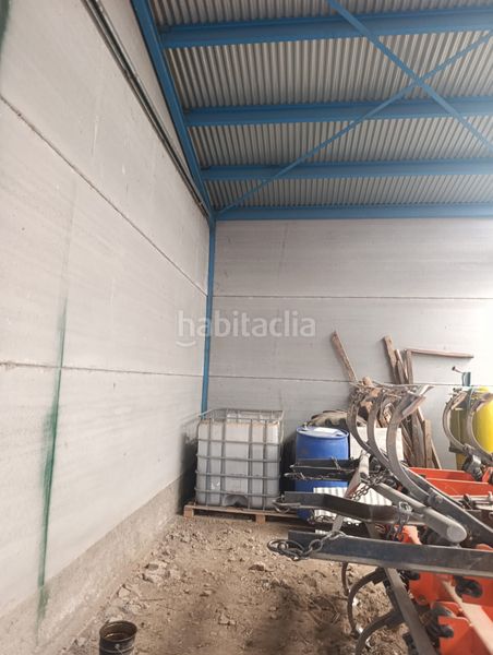 Foto 0d492b54-fbd2-4cd2-b012-49a1d2dd406d. Finca rústica oferta de nave y huerta en Mora